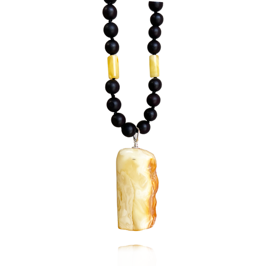 Amber necklace "Bonum"