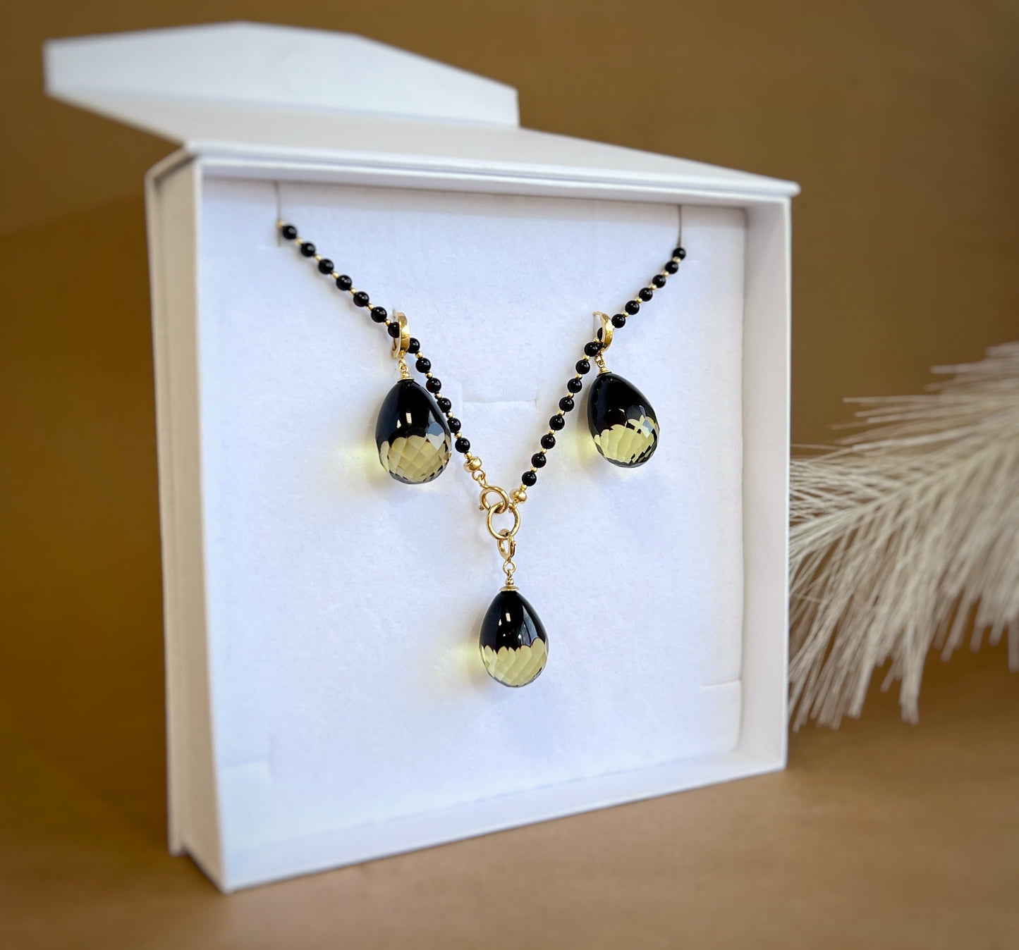 Amber necklace "Bellum gold"